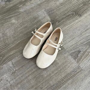 Zara Kids Patent Cream Mary Jane Shoes